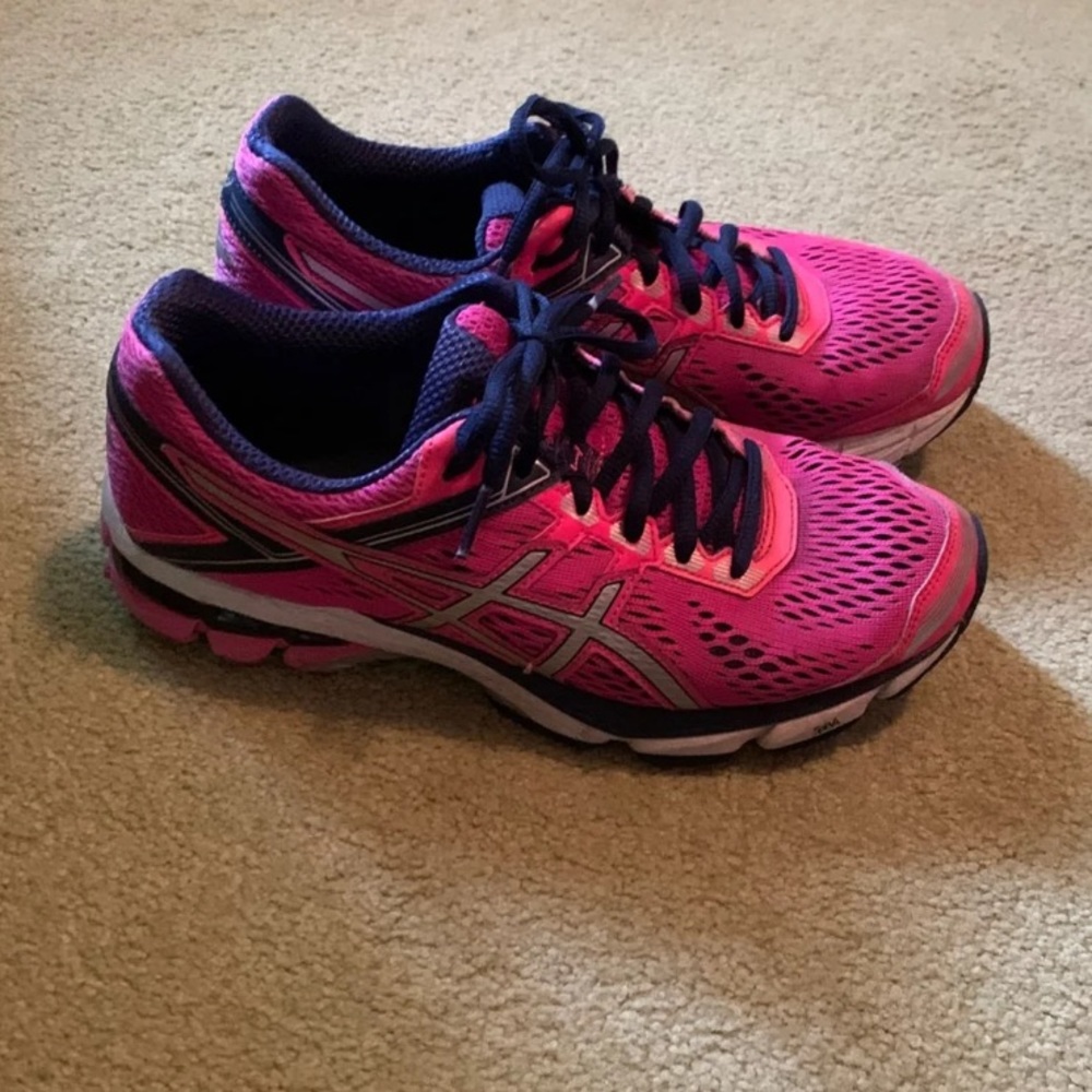 Women’s ASICS Running Shoes - Size 8